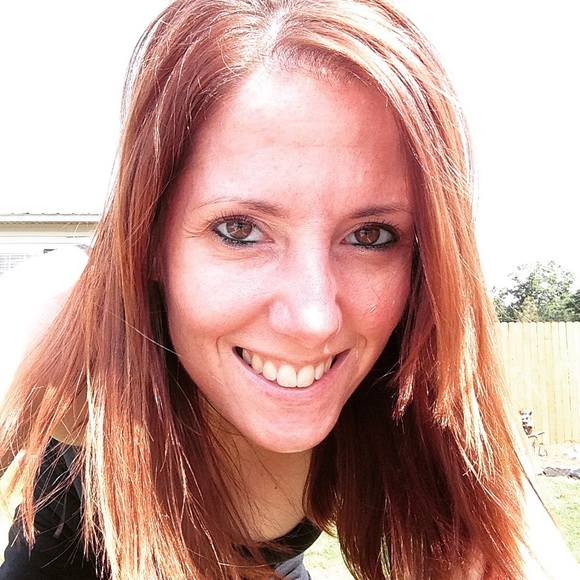 Meet your Posher, Jacquelyn - Picture 3 of 5